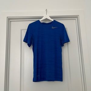 Nike Dry-Fit Blue Workout Shirt S